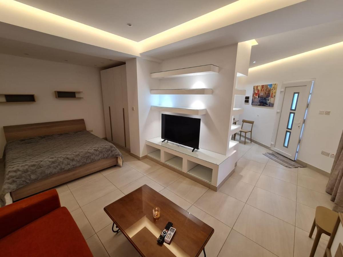 Apartmán Crescent Corner St. Paul's Bay Exteriér fotografie